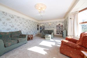 Drawing Room- click for photo gallery